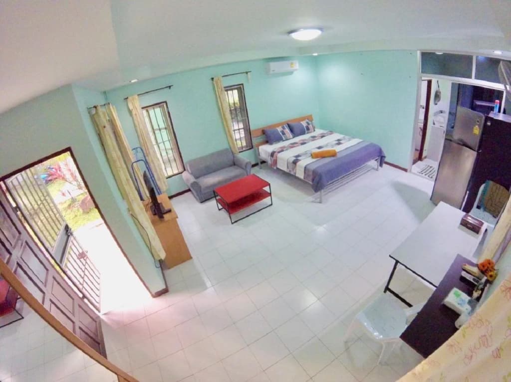 PS 35 Apartment - photo 8
