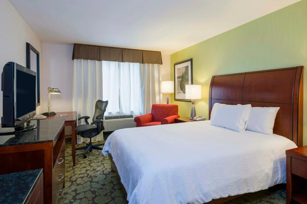Hilton Garden Inn Queens/JFK Airport - photo 6