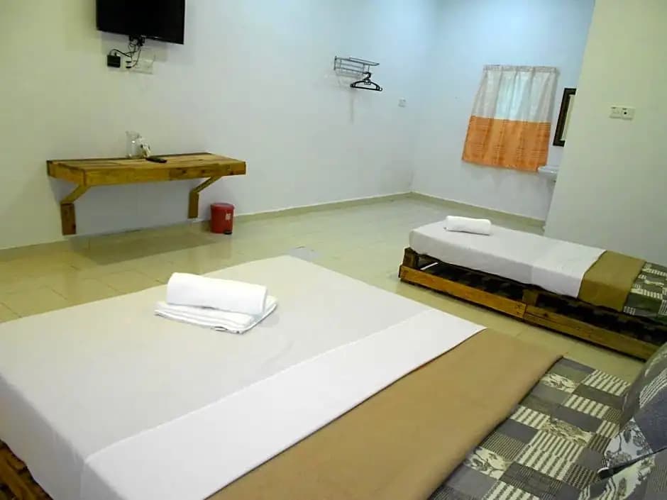 Perintis Motel Cenang - photo 6