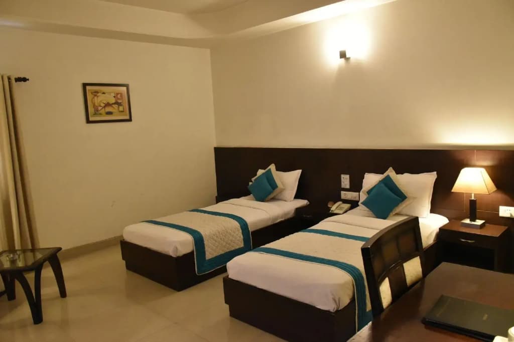 Hotel Impress By Rmr Hotels - photo 16