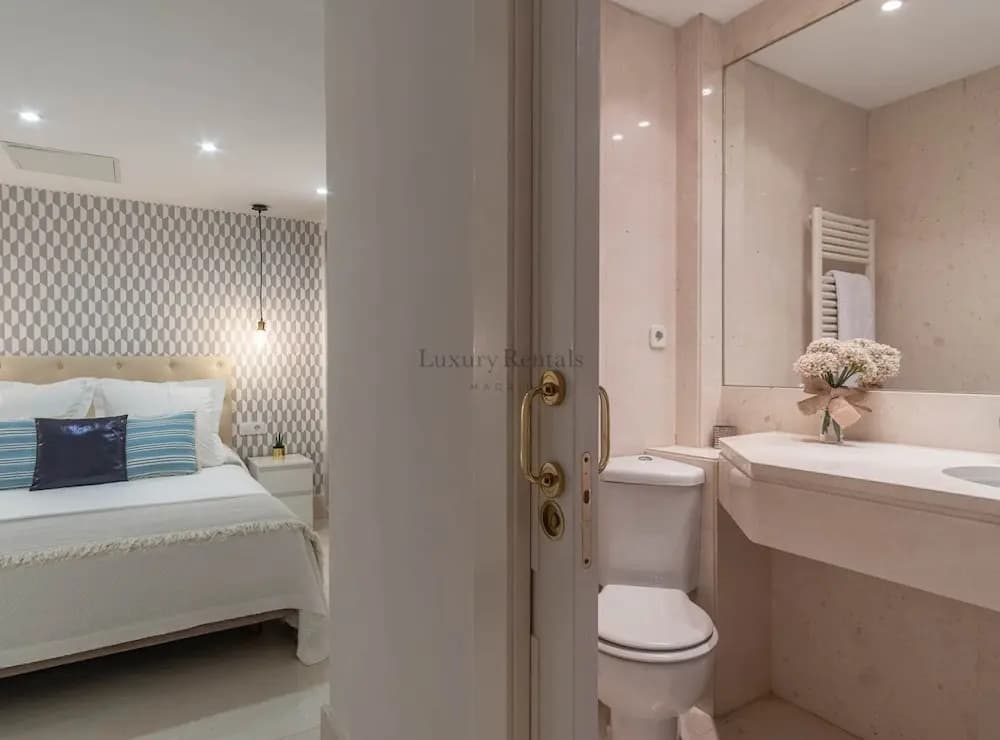 3 Bedrooms Chamberi - photo 7