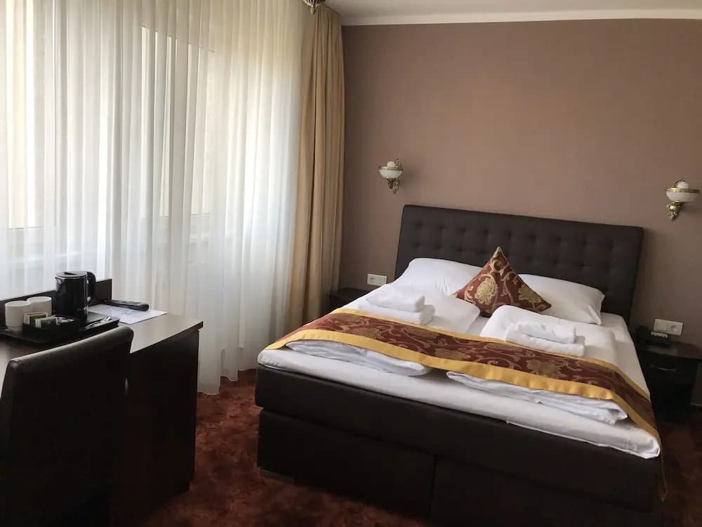 Atlas Berlin Hotel - photo 6