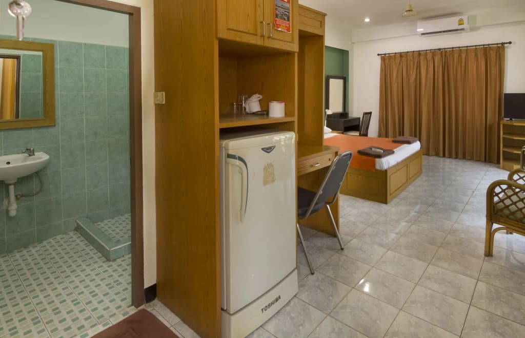 Travellers Rest Hotel - photo 19