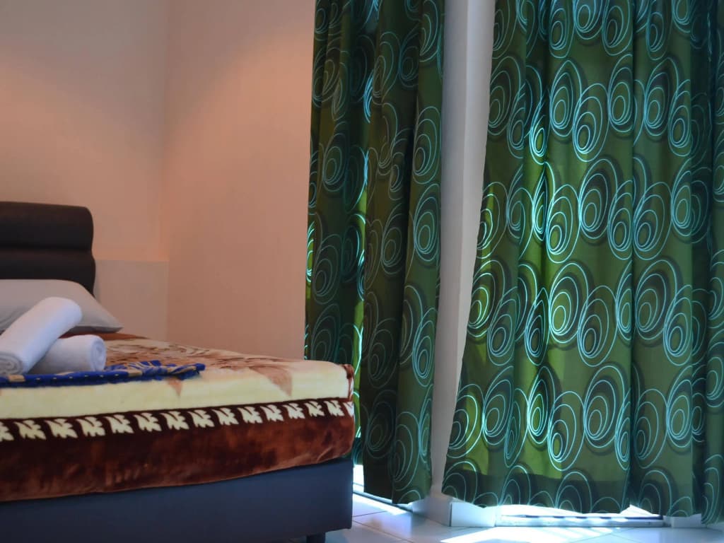 OYO 774 Hotel Iskandar - photo 5