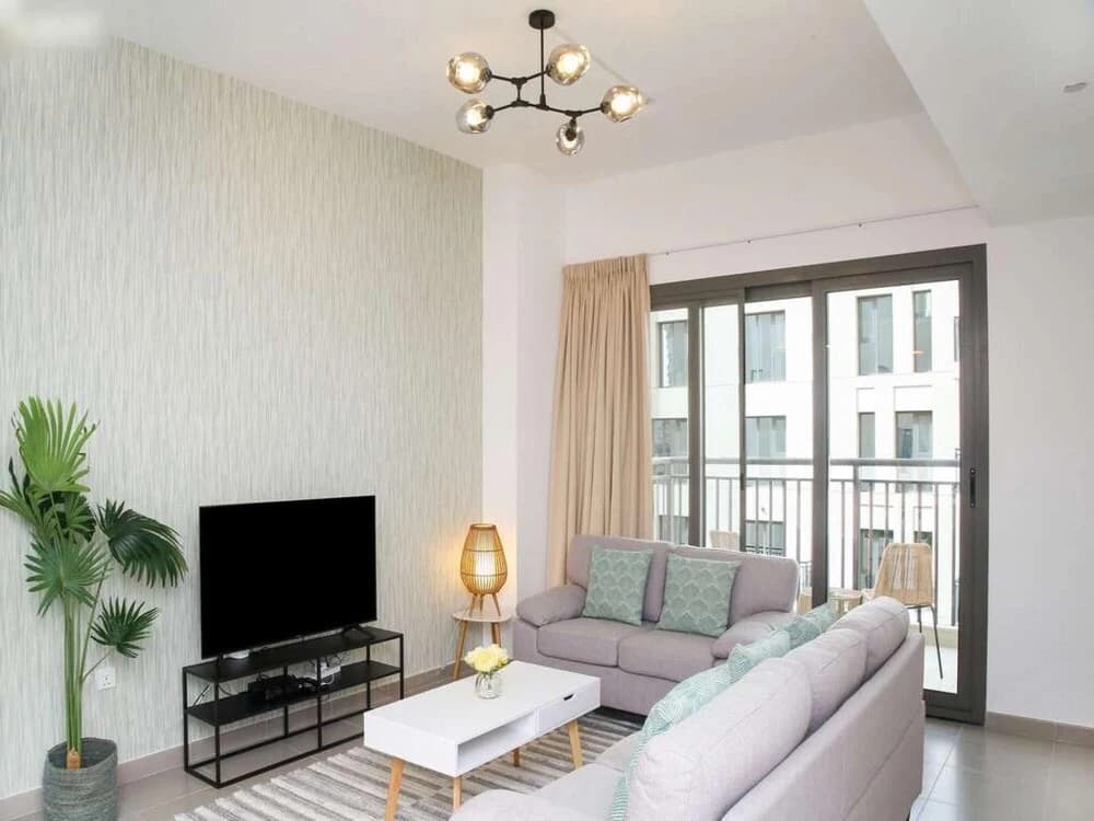 Fancy 2BR Apt Town Square - photo 3