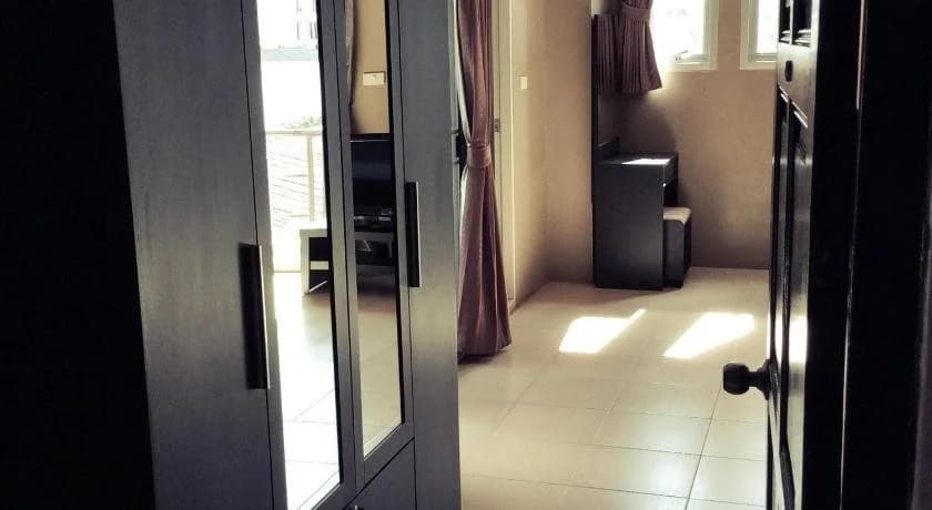 The State Apartment - photo 11