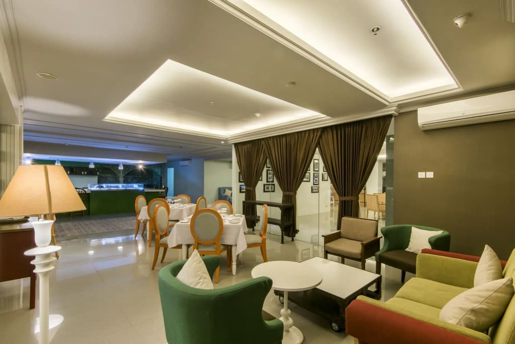 Yan's House Hotel - photo 2