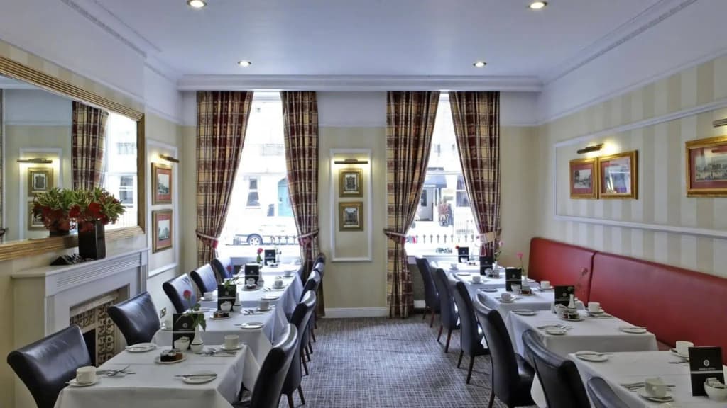 Grange Clarendon - photo 5