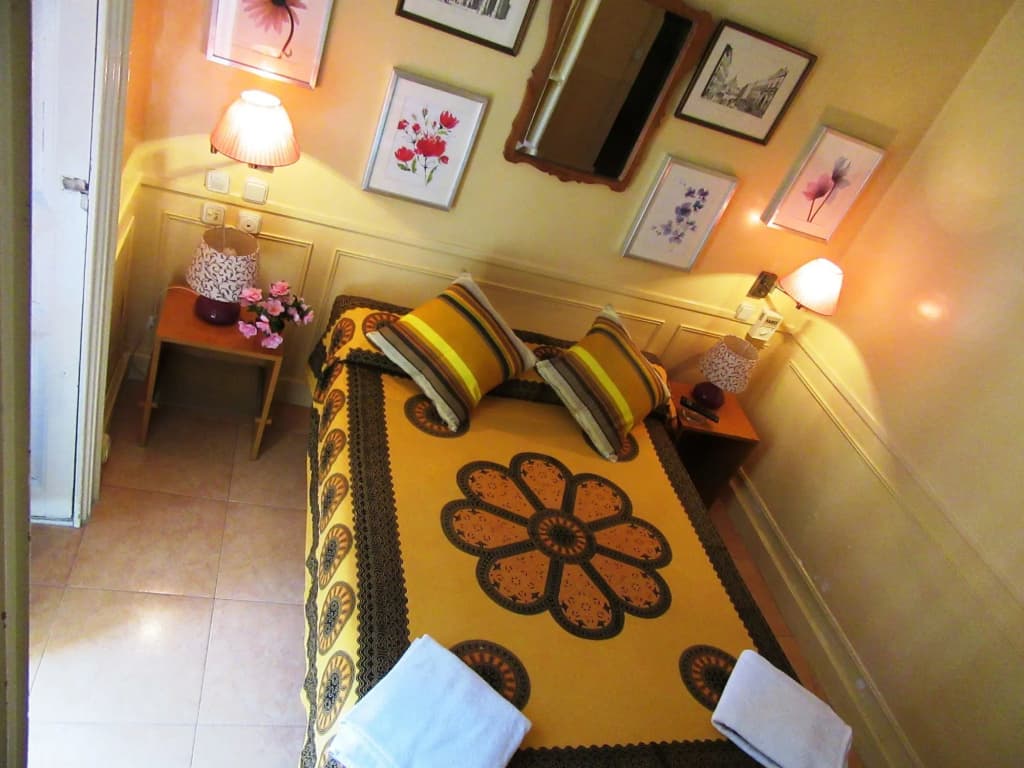 Hostal La Fontana - photo 7