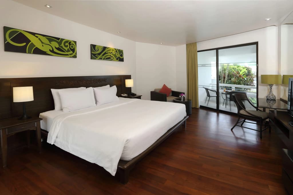 Le Meridien Phuket Beach Resort - photo 2