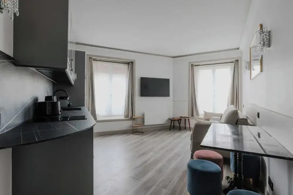 Charming Apartment - 1br/4p - Plaine-de-monceau - photo 9