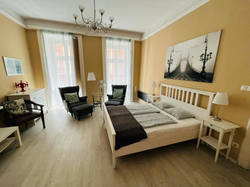 Academy Home - Elegant place next to the Parliament - photo 6