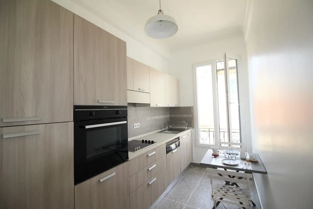 Nice Booking-Medecin Notre Dame Lumineux - photo 11