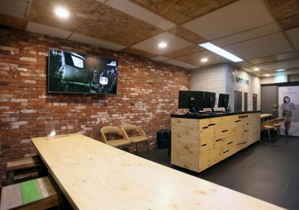 KSTAR Metro Hotel - photo 16