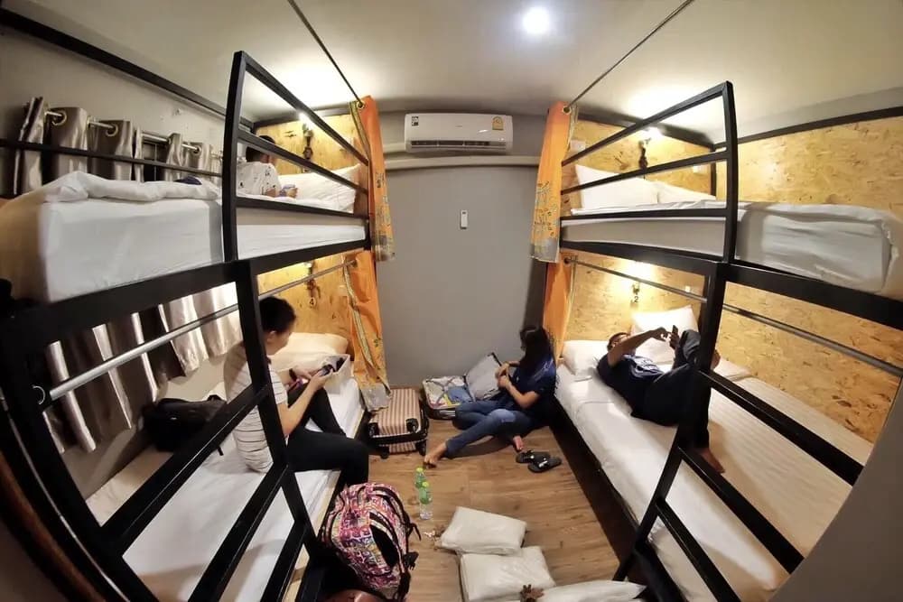 Ok Chic Phuket Hostel - photo 3