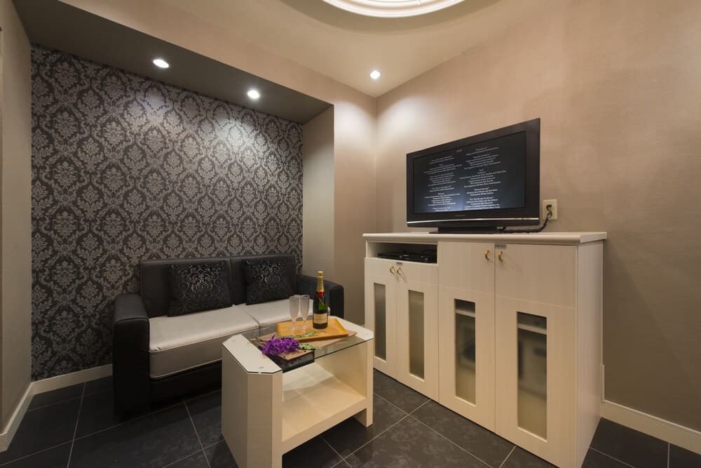 Hotel Linden Oji - photo 5