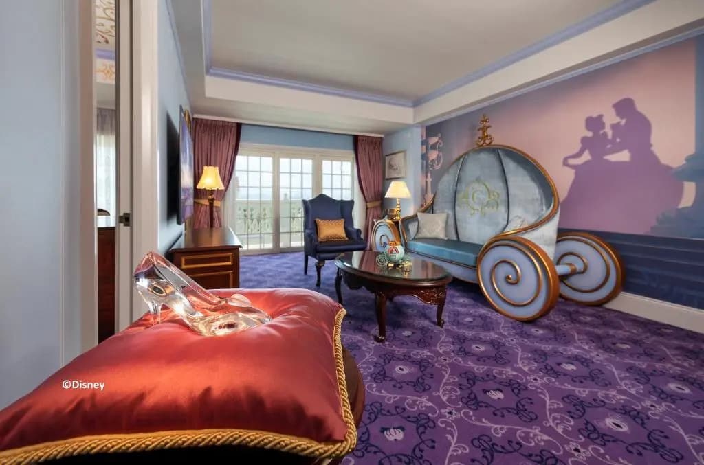 Hong Kong Disneyland Hotel - photo 5