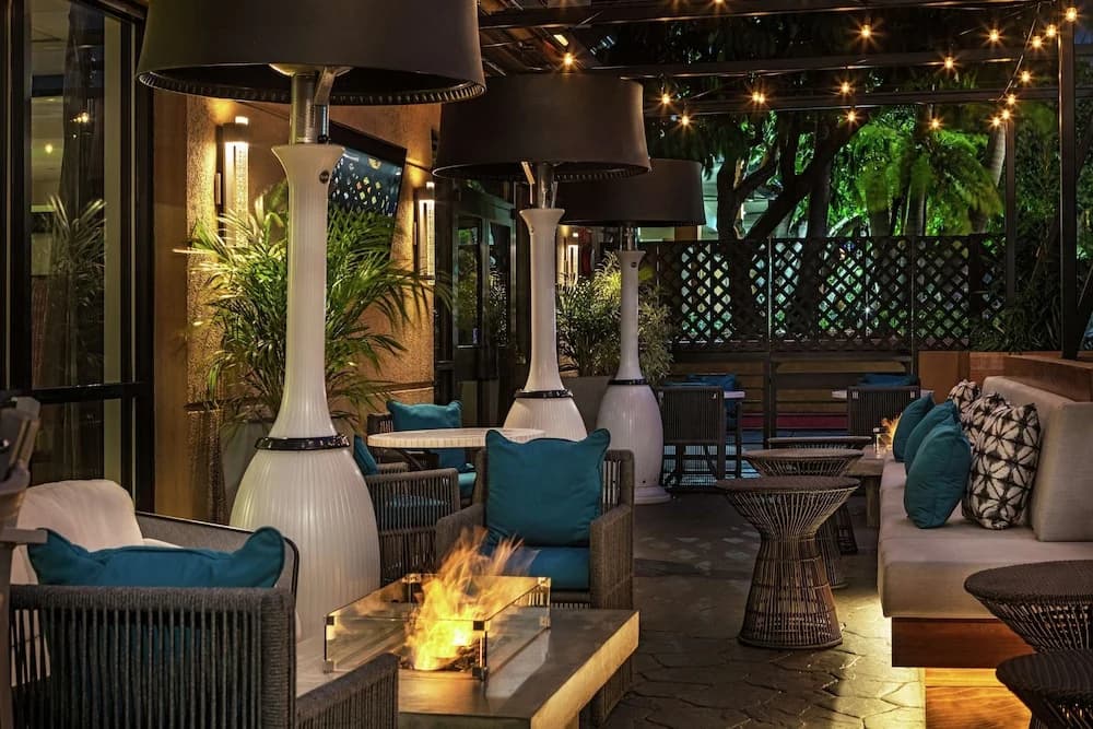 Hilton Garden Inn Los Angeles/Hollywood - photo 8