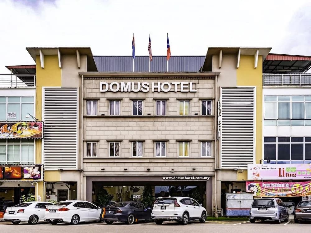 OYO 519 Domus Hotel - main photo