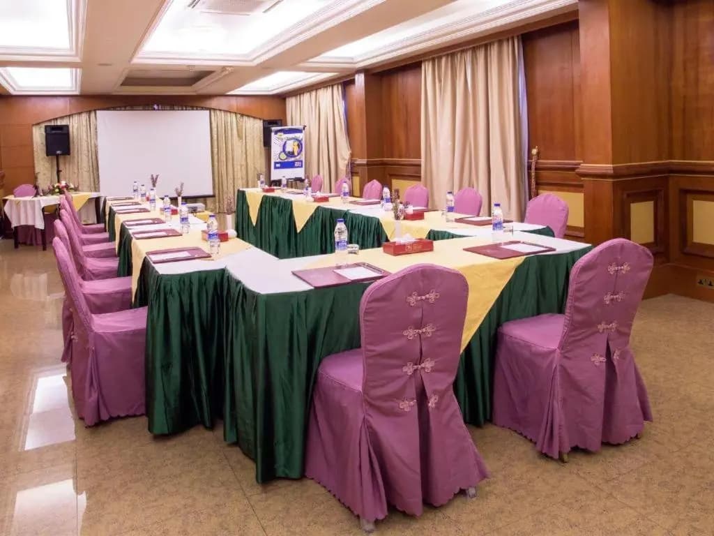Safeer International Hotel - photo 11