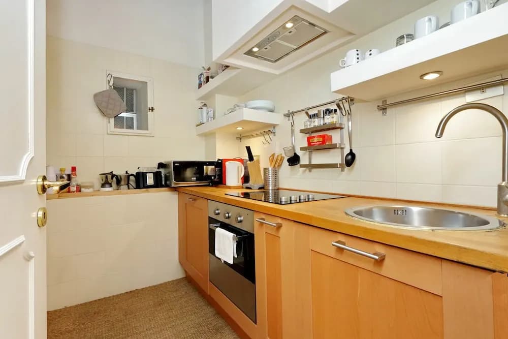 Trevi Charming Apartment - photo 8