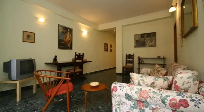 Trastevere Apartment - photo 3