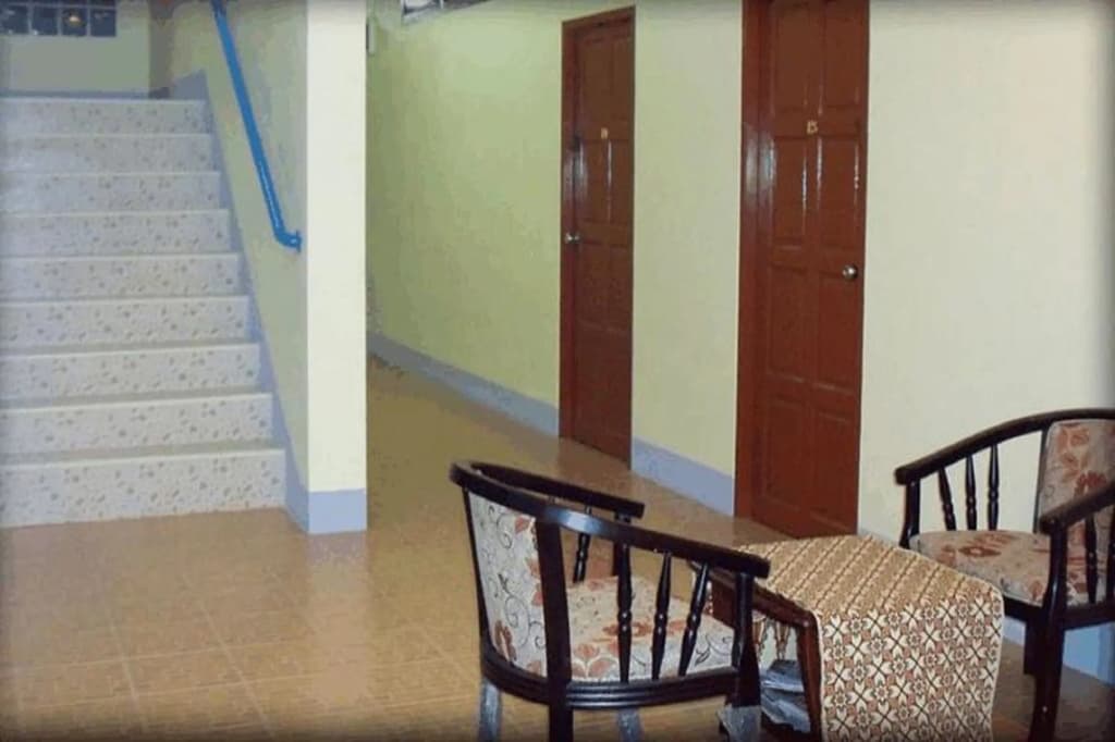 D's Corner & Guesthouse - photo 9