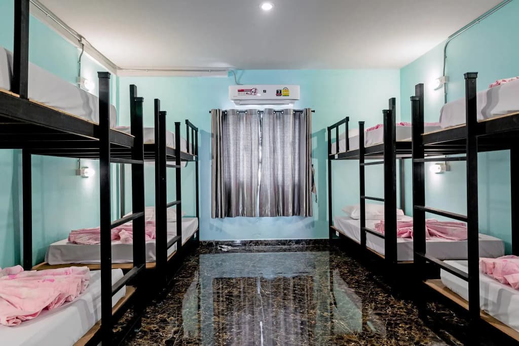 The Guest Hotel - Hostel - photo 16