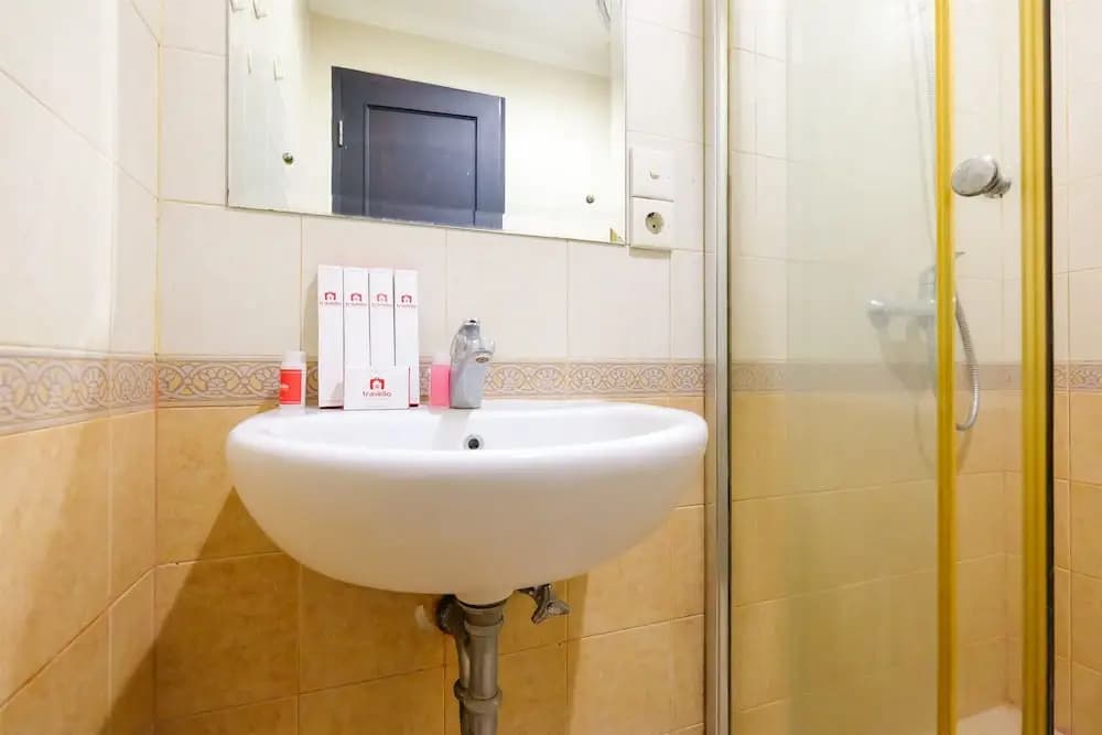 Exclusive Riverside Pluit Apartment - photo 6