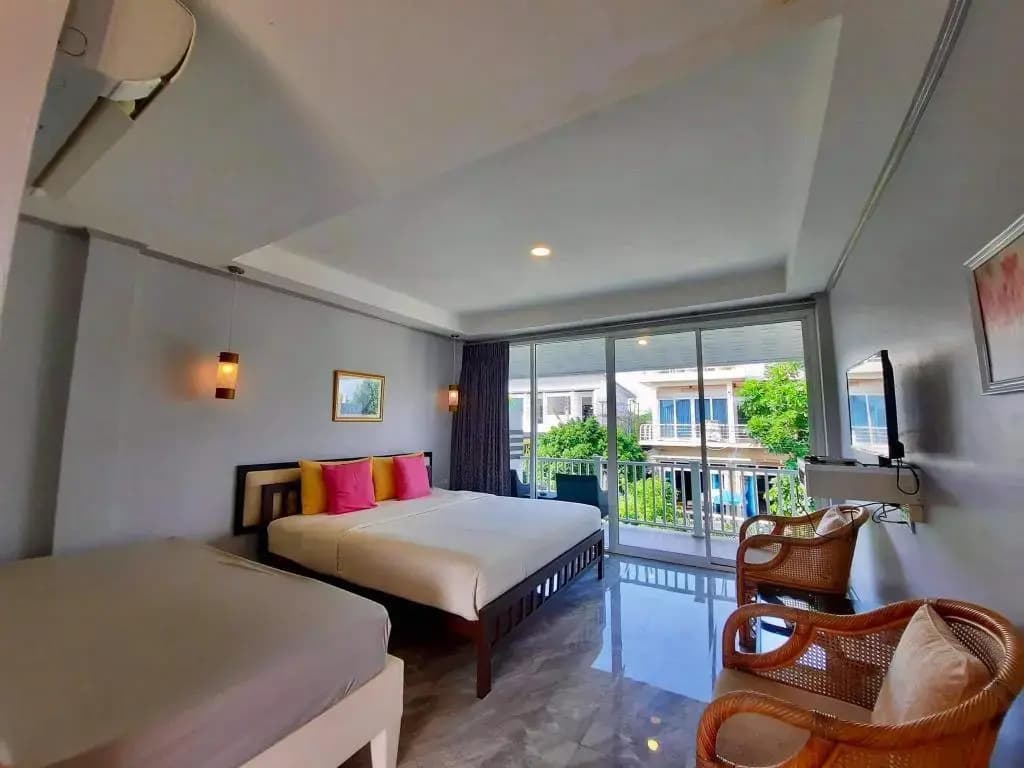 Koh Larn Riviera - photo 31