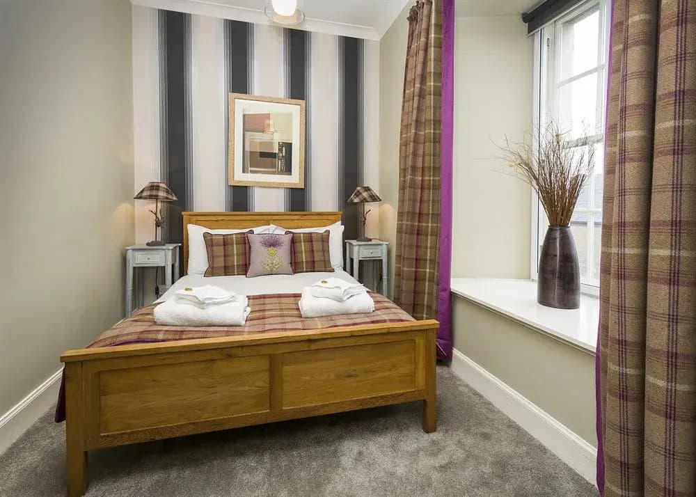 Nicolson Apartments - photo 4