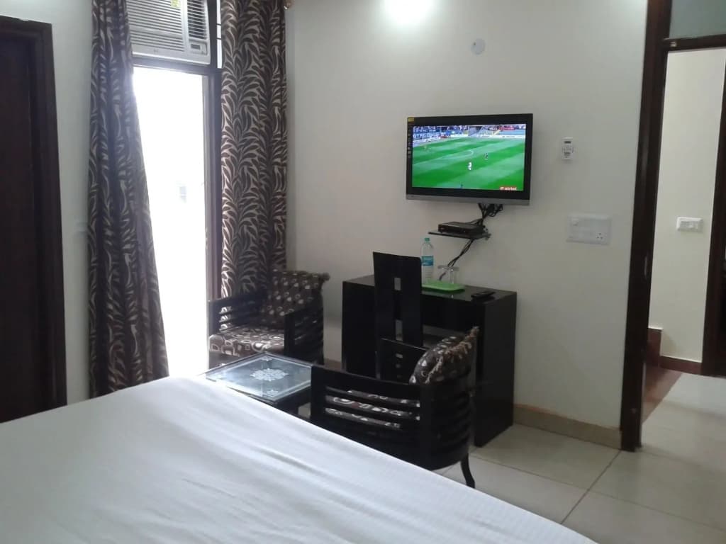 Hotel Kundan Palace - photo 4