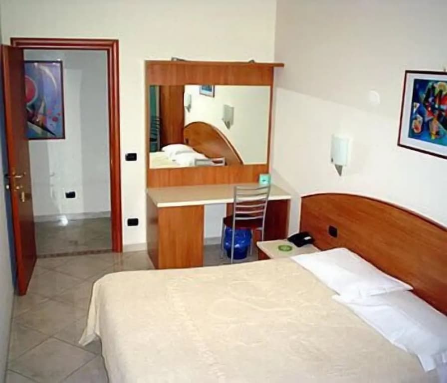 Hotel 2000 - photo 4