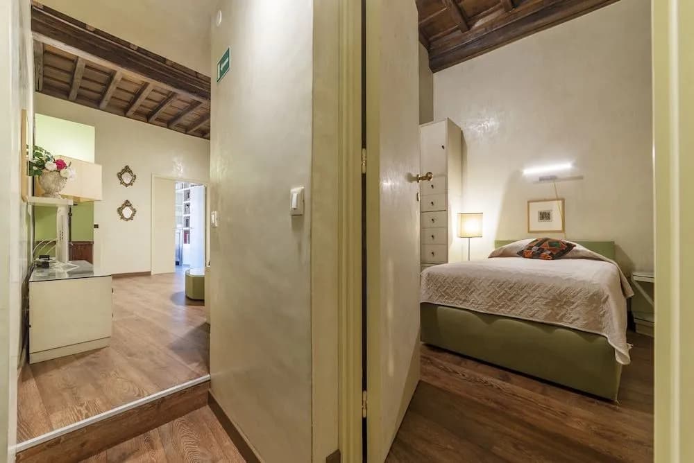 Pantheon Luxury Home - photo 15