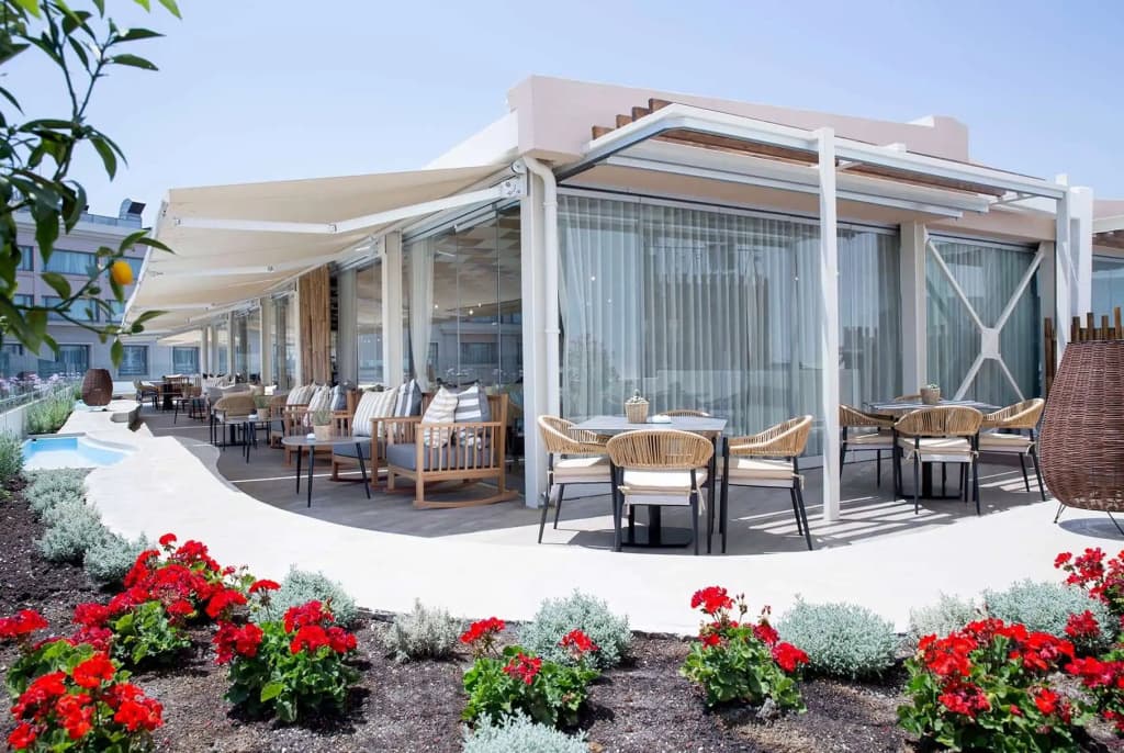 Zeus Essence Wyndham Athens Residence - photo 17