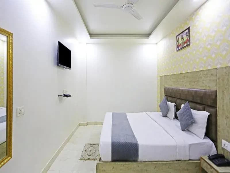 Hotel Broadway - photo 11