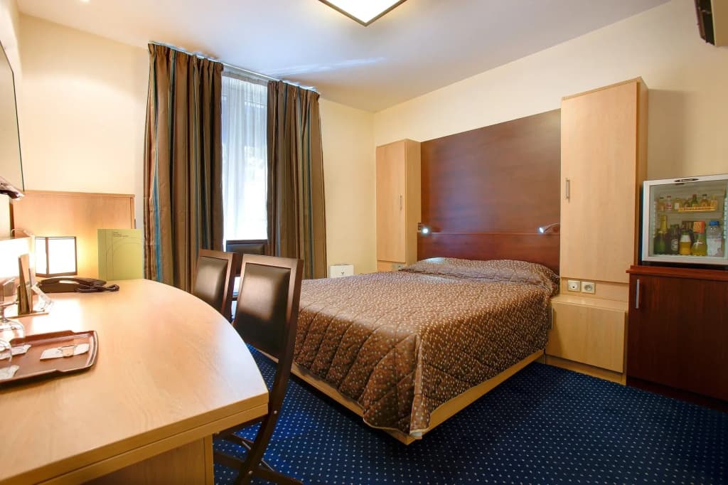 Hôtel Terminus Montparnasse - photo 37