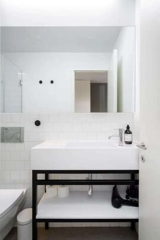 LS48 Prime Location Luxury Duplex - photo 19