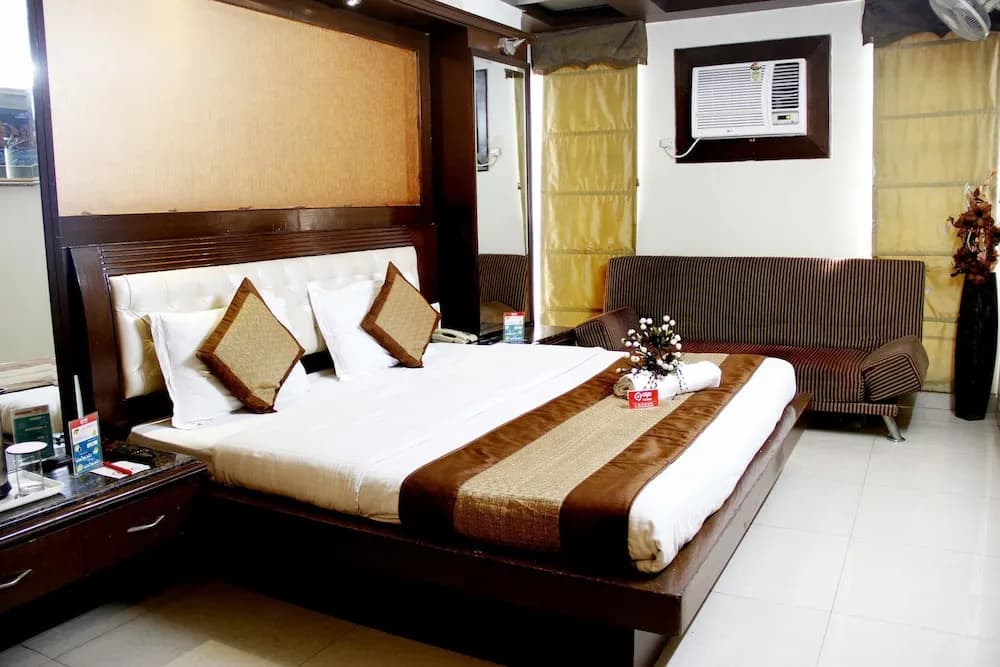 OYO 10848 Hotel Geeson - photo 7