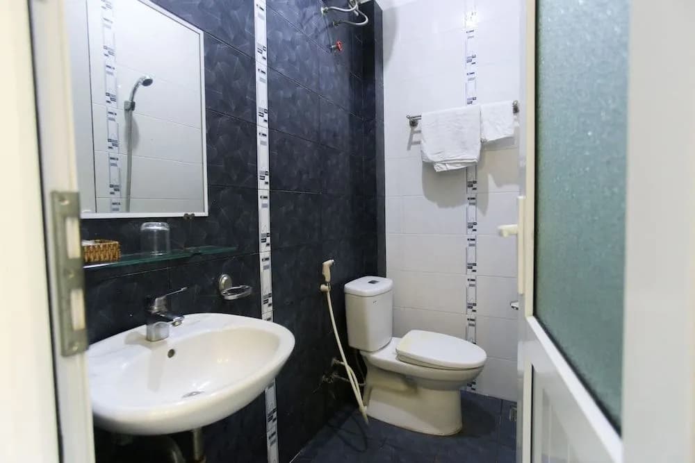 OYO 1072 Dragon Hotel - photo 8