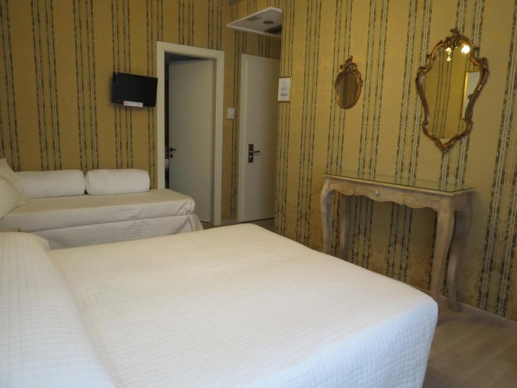 Hotel Bridge - photo 3