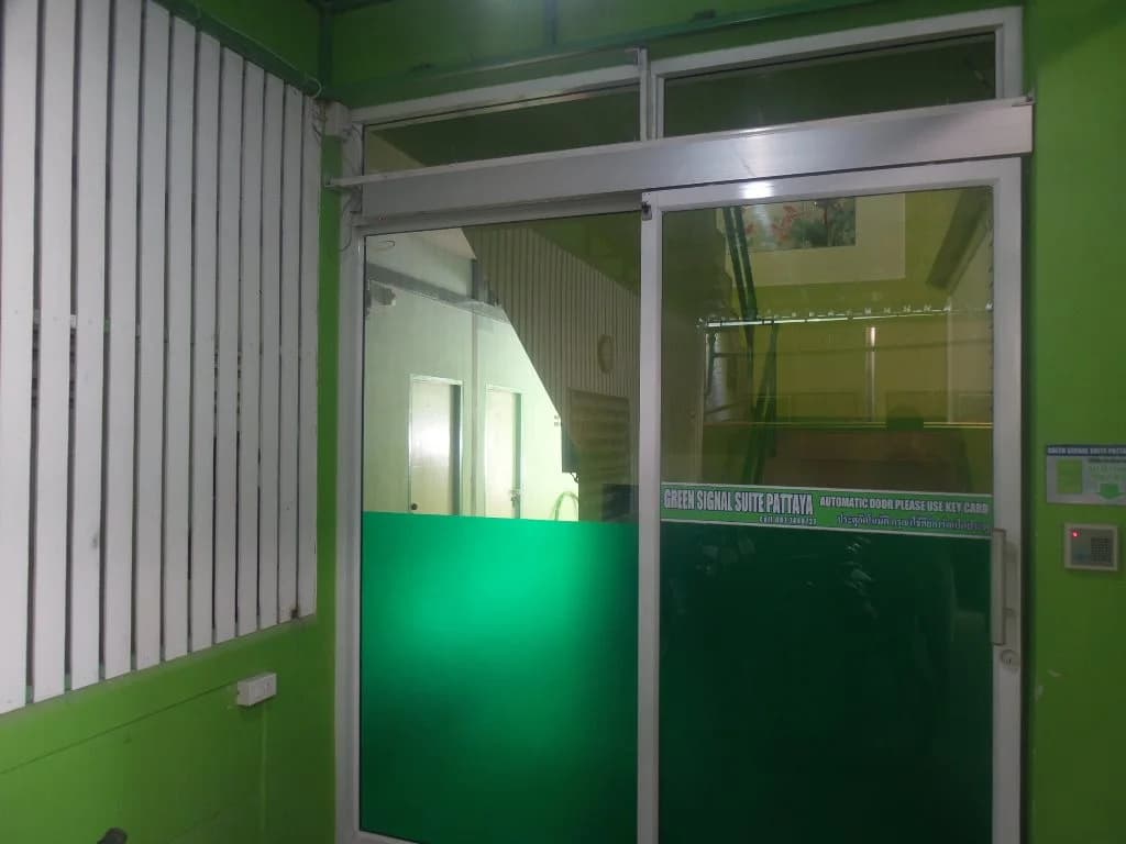 Green Signal Suite - photo 11