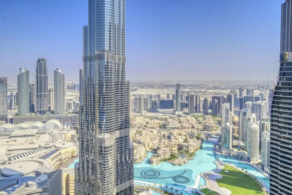 Contemporary Apt With Burj Khalifa View - photo 12