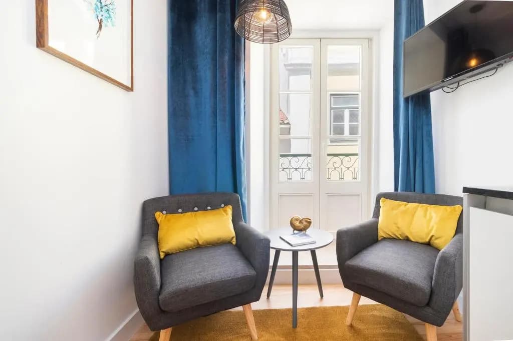 Lisbon Bica Suites Apartments - photo 3