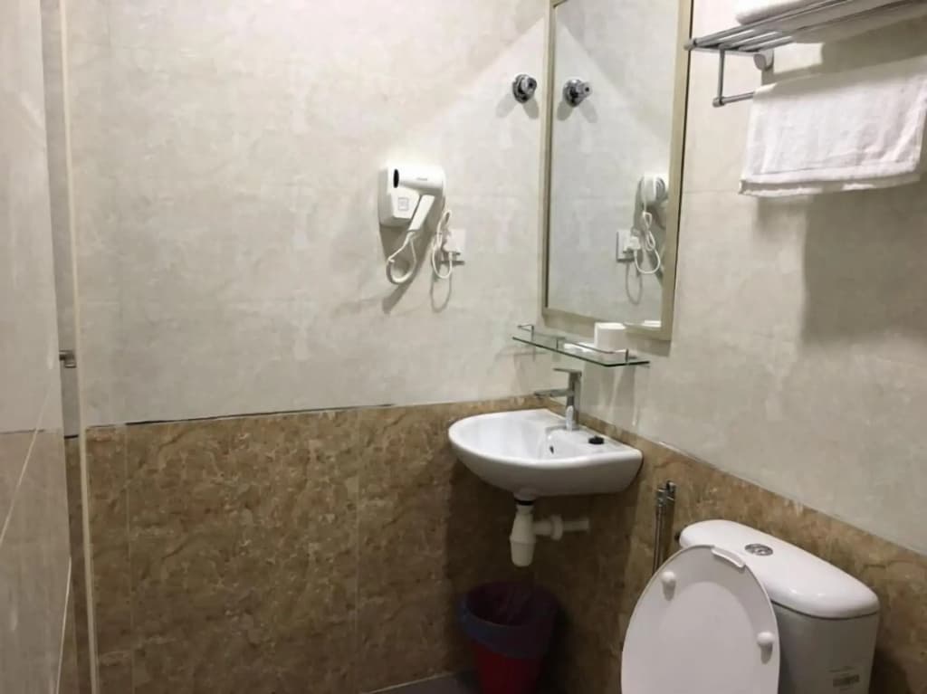 Global Inn Hotel - photo 8