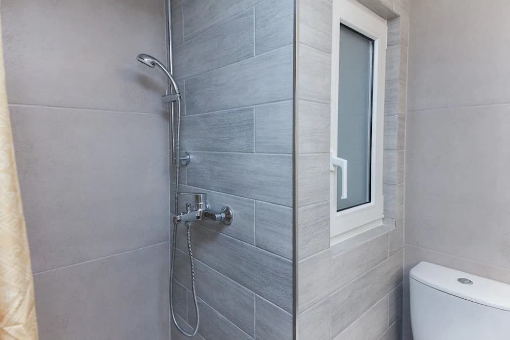 Renovated Gem in Zografou - photo 9