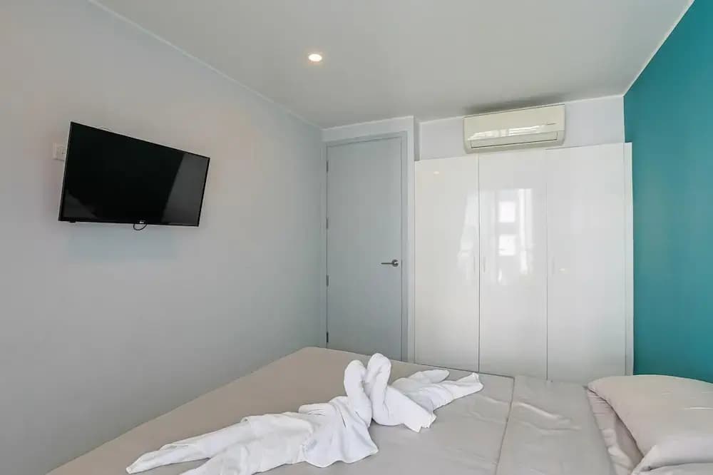 Pool View 1 Bed Apt T2-520 - photo 19
