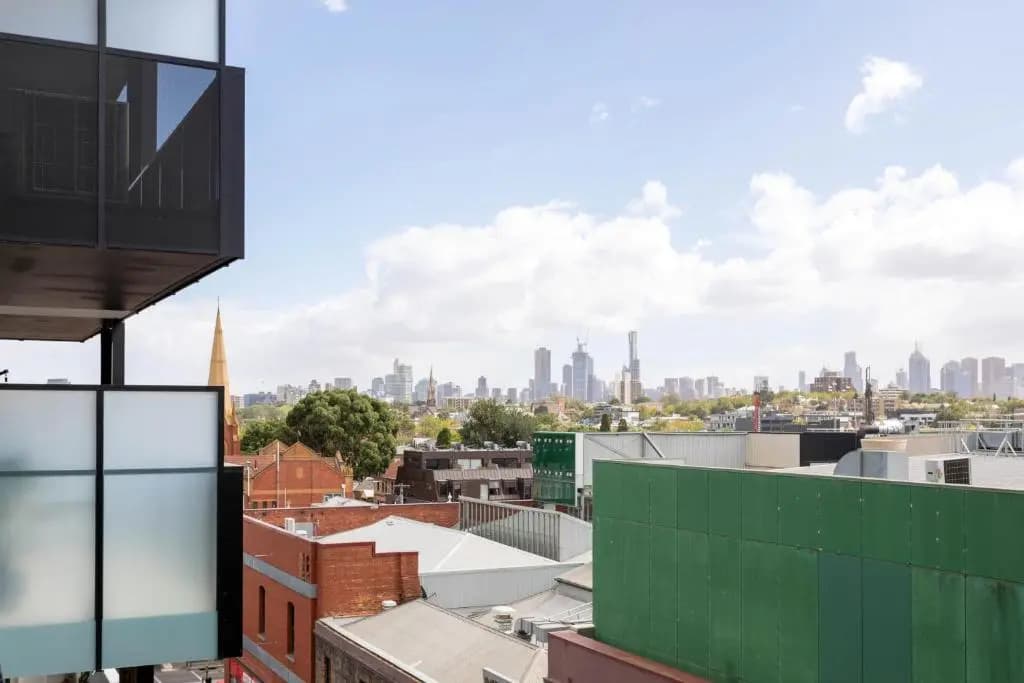 South Yarra City View Apartment with Car Park, Amazon Alexa, Spotify, Netflix, and WiFi - photo 12