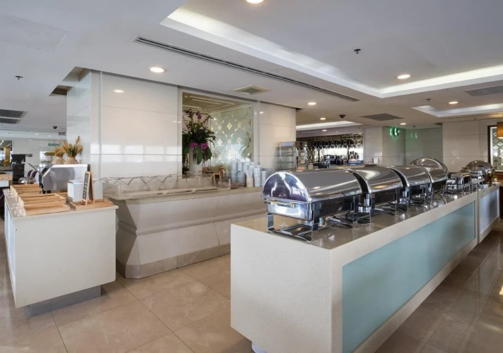Centre Point Plus Hotel Silom - photo 39