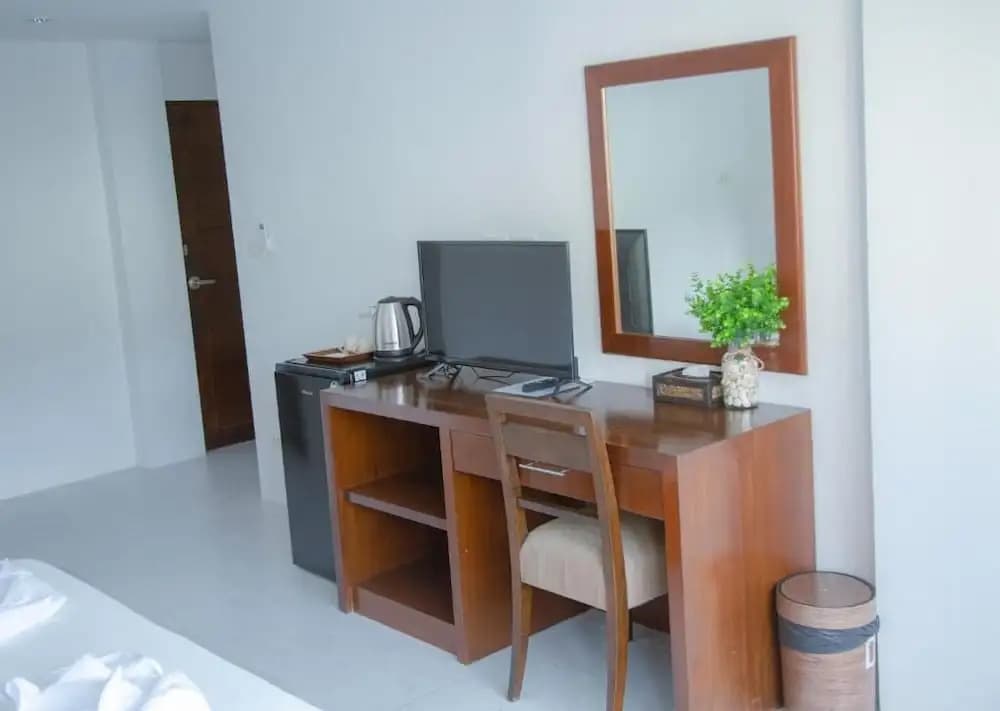 RoomQuest Kalim Beach - photo 3